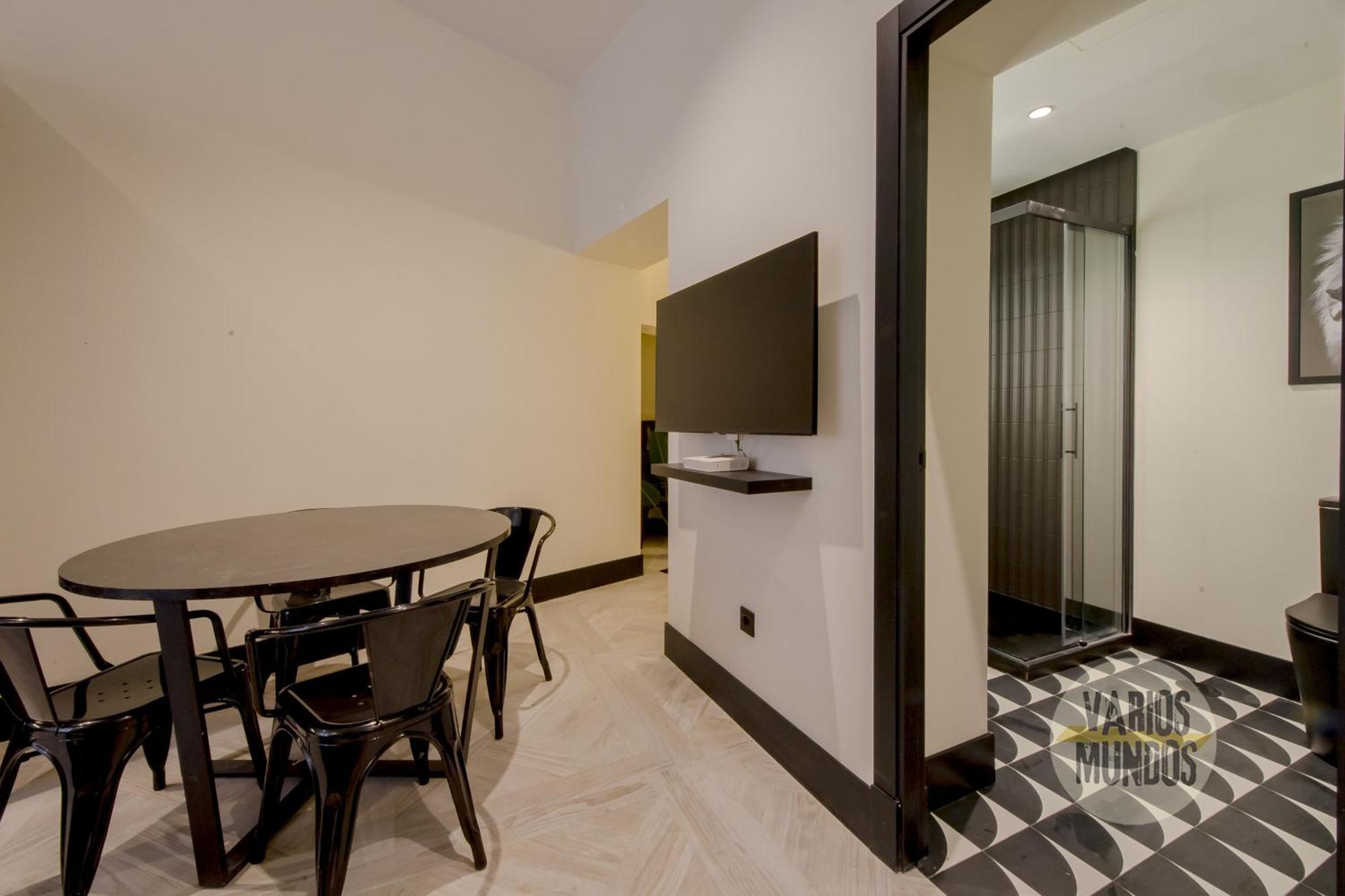 Deluxe Apt En El Centro De Madrid Para 9Pax E3 — Photos 1