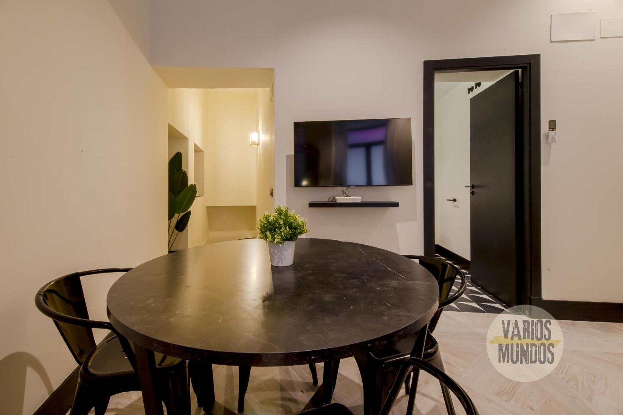 Deluxe Apt En El Centro De Madrid Para 9Pax E3, Madrid